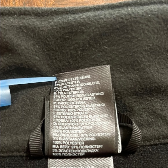 The north face Men's Black Jacket - Picture 9 of 14